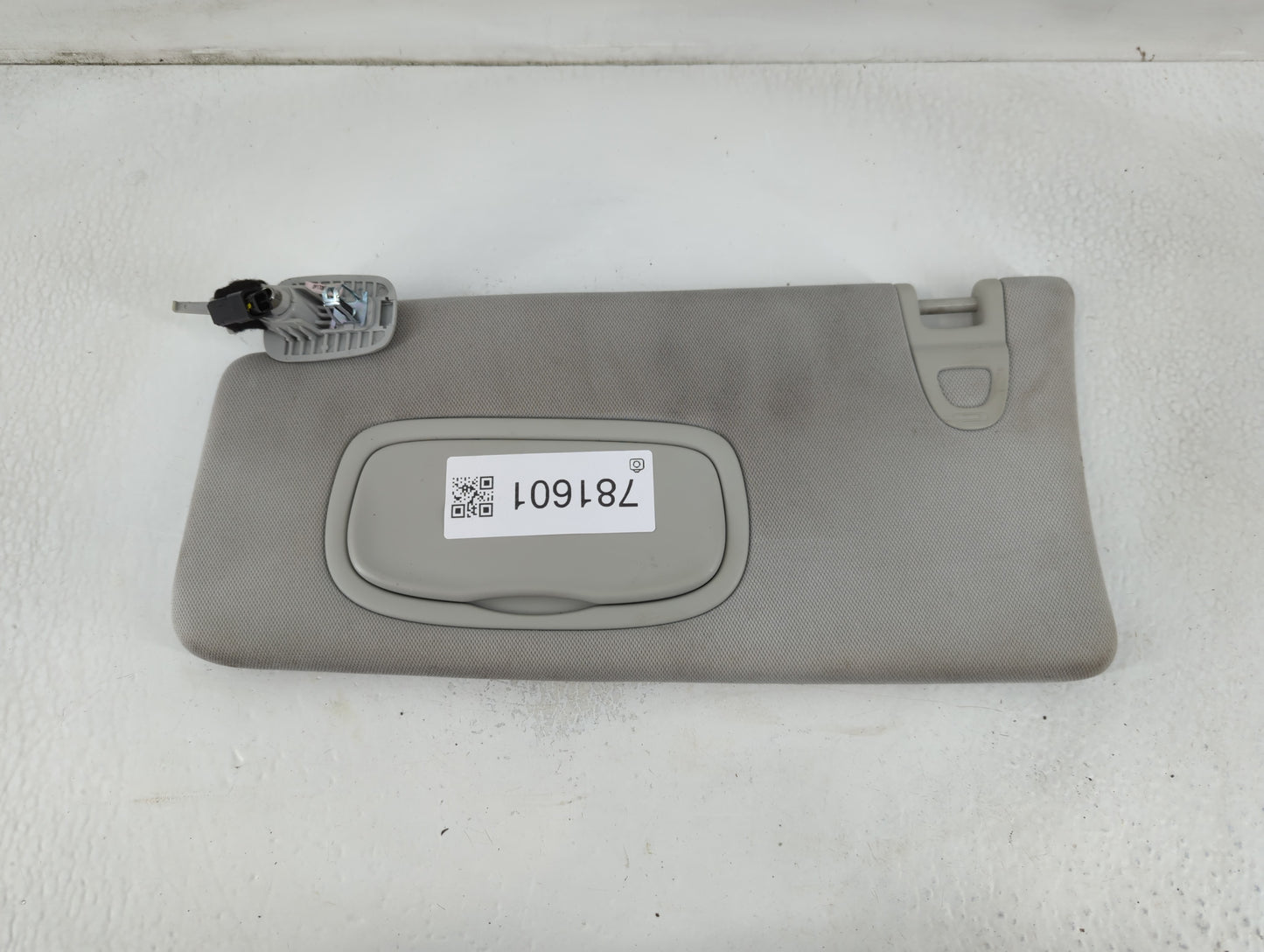 2018 Jeep Compass Sun Visor Shade Replacement Driver Left Mirror Fits OEM Used Auto Parts - Oemusedautoparts1.com