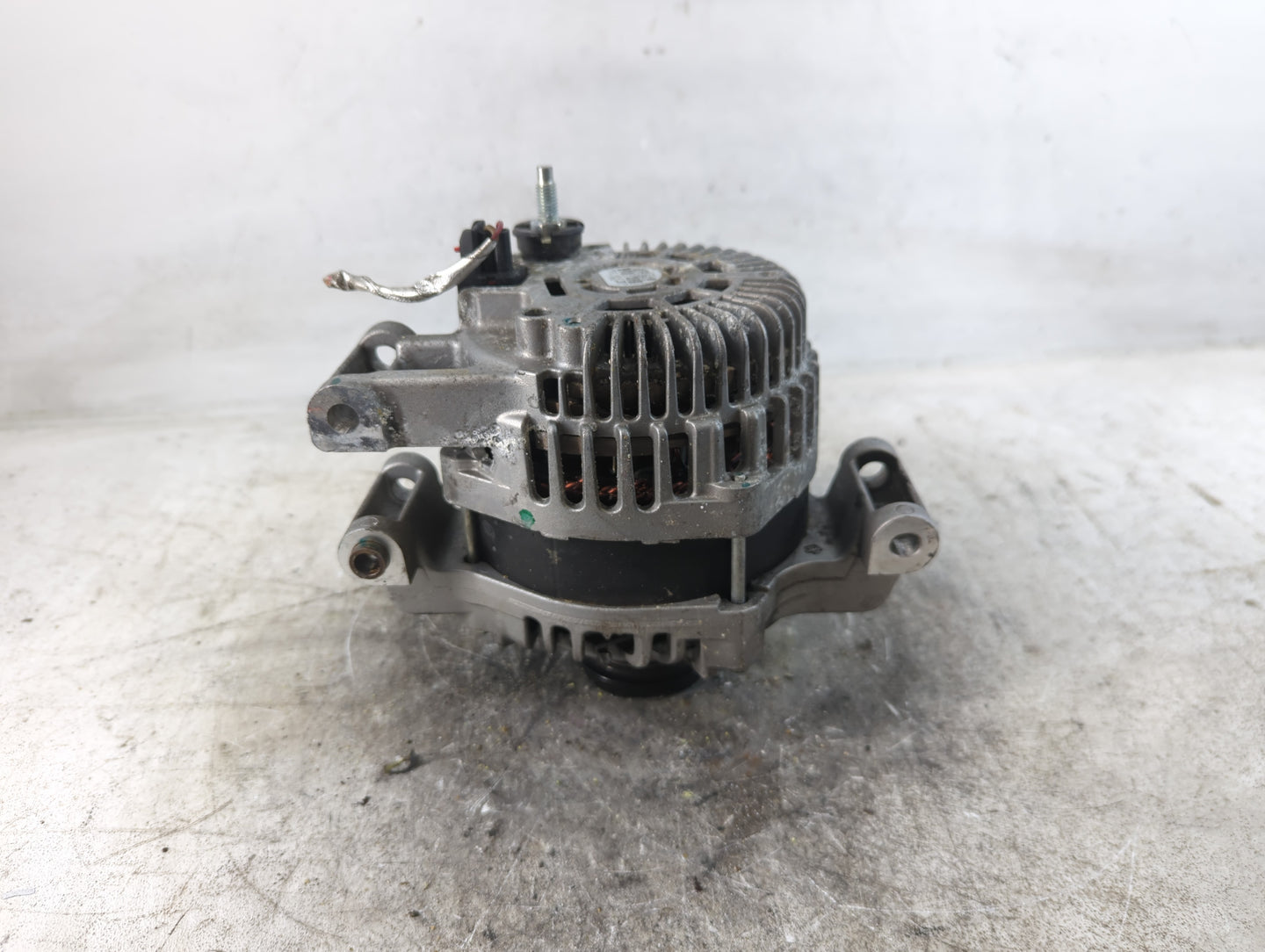 2017-2022 Jeep Compass Alternator Replacement Generator Charging Assembly Engine OEM P/N:56029624AB Fits OEM Used Auto Parts