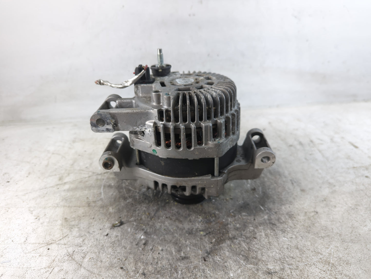 2017-2022 Jeep Compass Alternator Replacement Generator Charging Assembly Engine OEM P/N:56029624AB Fits OEM Used Auto Parts
