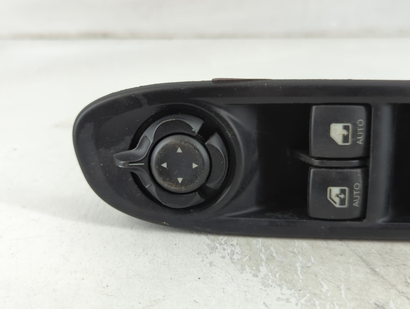 2018 Jeep Compass Master Power Window Switch Replacement Driver Side Left P/N:P6BZ27LXHAA Fits OEM Used Auto Parts - Oemused