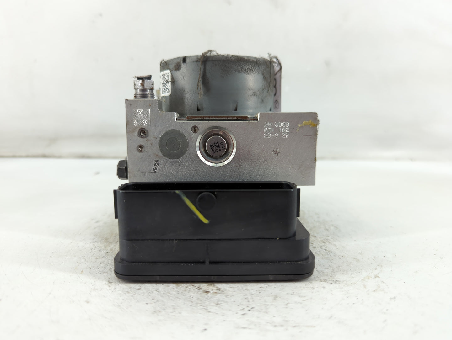 2018 Jeep Compass ABS Pump Control Module Replacement P/N:00534550940 P04726567AI Fits OEM Used Auto Parts - Oemusedautopart