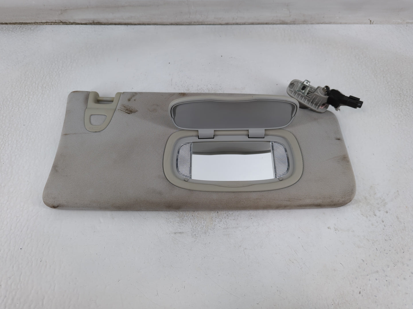 2018 Jeep Compass Sun Visor Shade Replacement Driver Left Mirror Fits OEM Used Auto Parts - Oemusedautoparts1.com