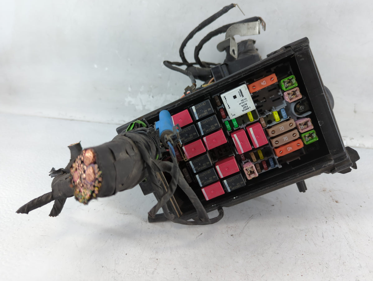2017-2018 Jeep Compass Fusebox Fuse Box Panel Relay Module P/N:52027004 Fits Fits 2017 2018 OEM Used Auto Parts - Oemusedaut