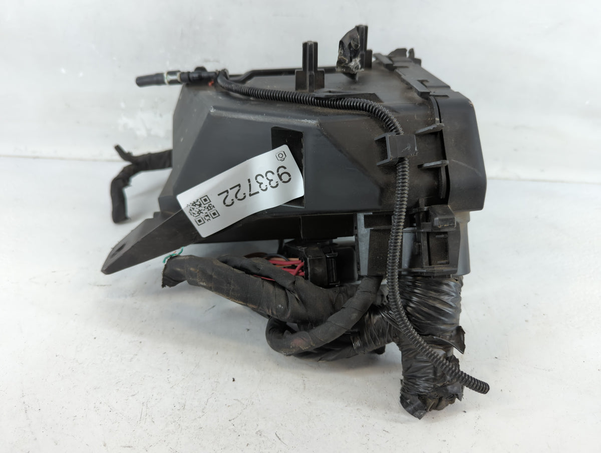 2017-2018 Jeep Compass Fusebox Fuse Box Panel Relay Module P/N:52027004 Fits Fits 2017 2018 OEM Used Auto Parts - Oemusedaut