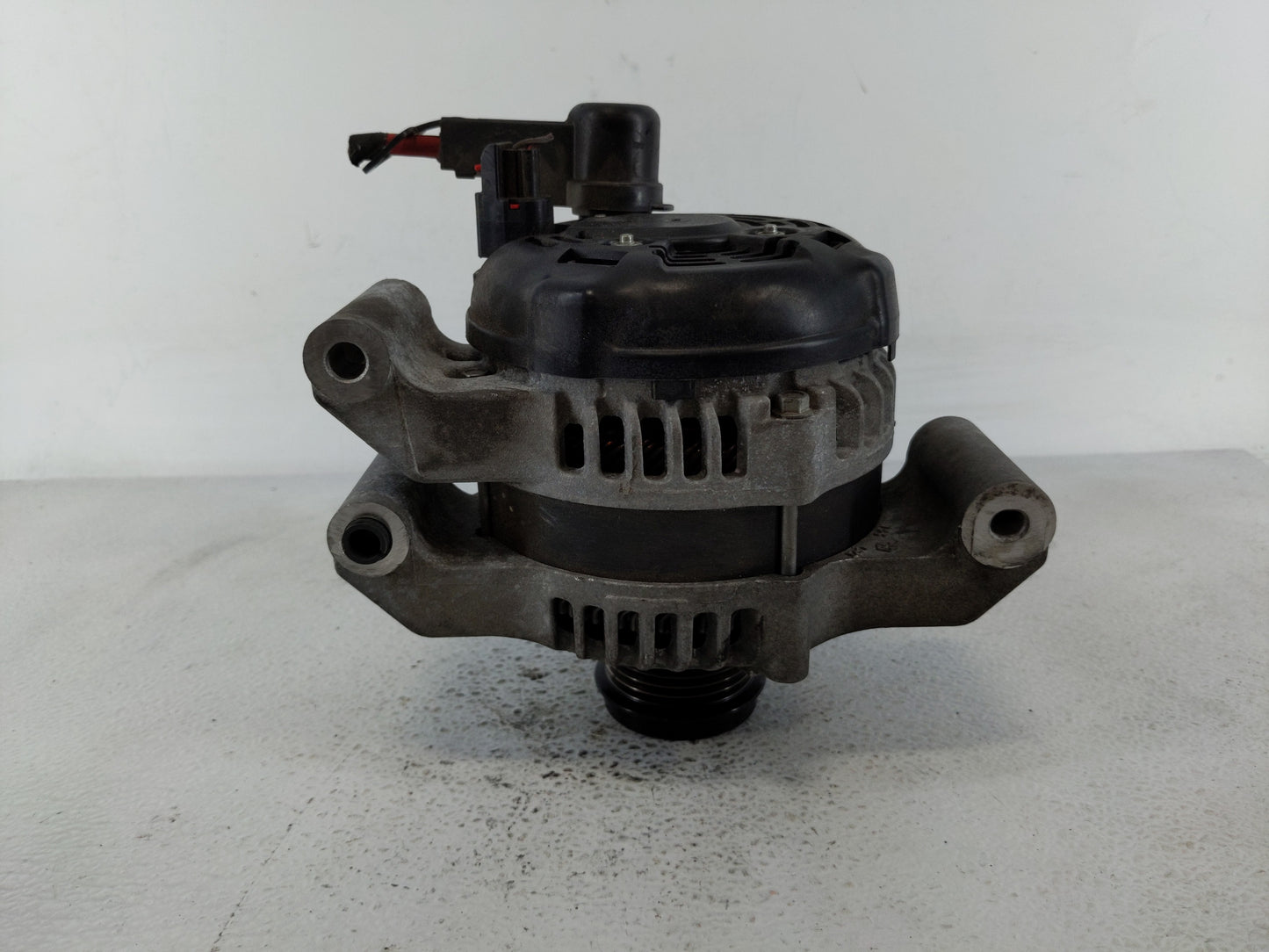 2011-2016 Jeep Grand Cherokee Alternator Replacement Generator Charging Assembly Engine OEM P/N:P04801779AI Fits OEM Used Au