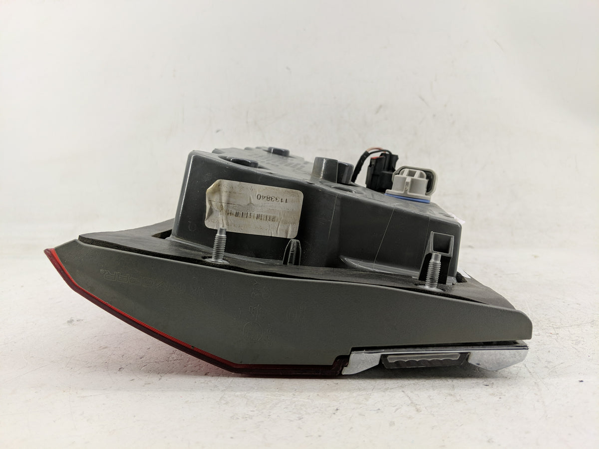 2015 Jeep Grand Cherokee Driver Left Side Deck Lid Mounted Tail Light 1241956 - Oemusedautoparts1.com