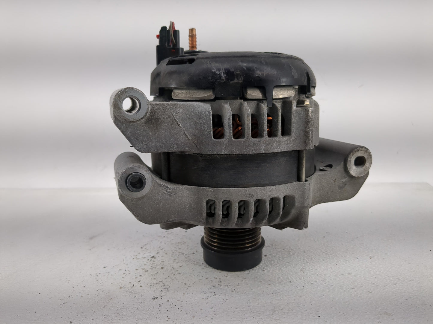 2011-2016 Jeep Grand Cherokee Alternator Replacement Generator Charging Assembly Engine OEM Fits OEM Used Auto Parts - Oemus