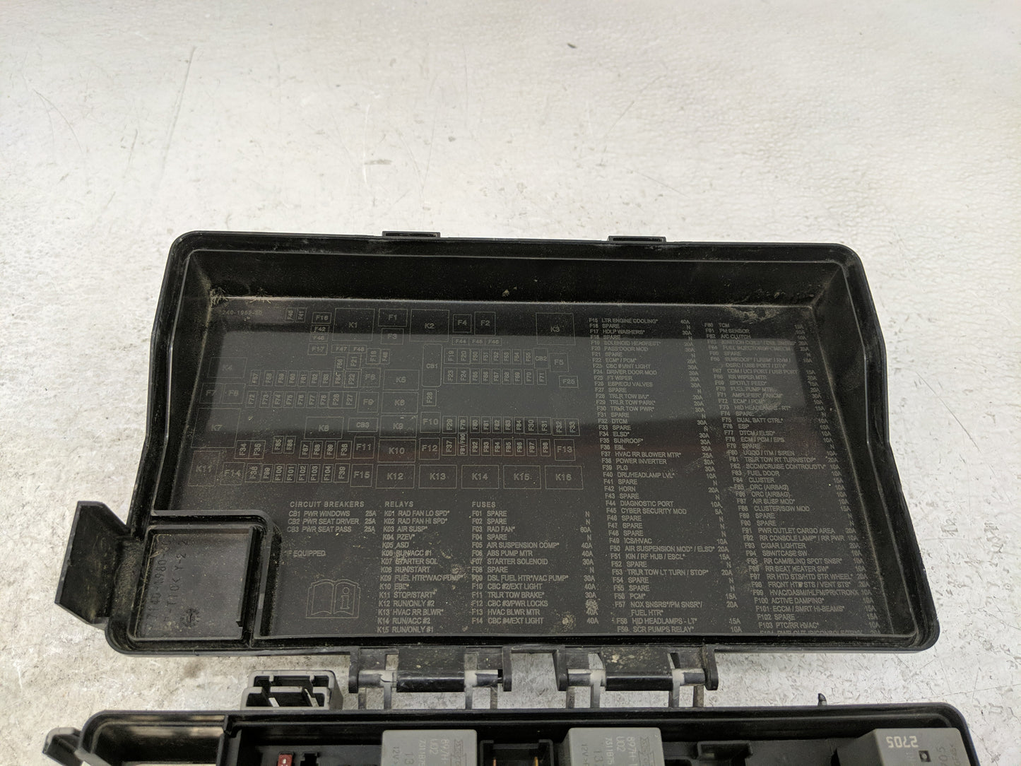 2018 Jeep Grand Cherokee Fusebox Fuse Box Panel Relay Module P/N:P68320918AC Fits OEM Used Auto Parts - Oemusedautoparts1.co