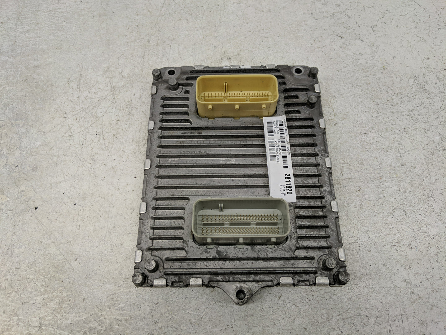 2018-2019 Jeep Grand Cherokee PCM Engine Control Computer ECU ECM PCU OEM P/N:P68330924AA Fits Fits 2018 2019 OEM Used Auto 