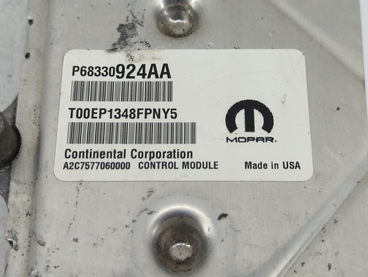 2018-2019 Jeep Grand Cherokee PCM Engine Control Computer ECU ECM PCU OEM P/N:P68330924AA Fits Fits 2018 2019 OEM Used Auto 