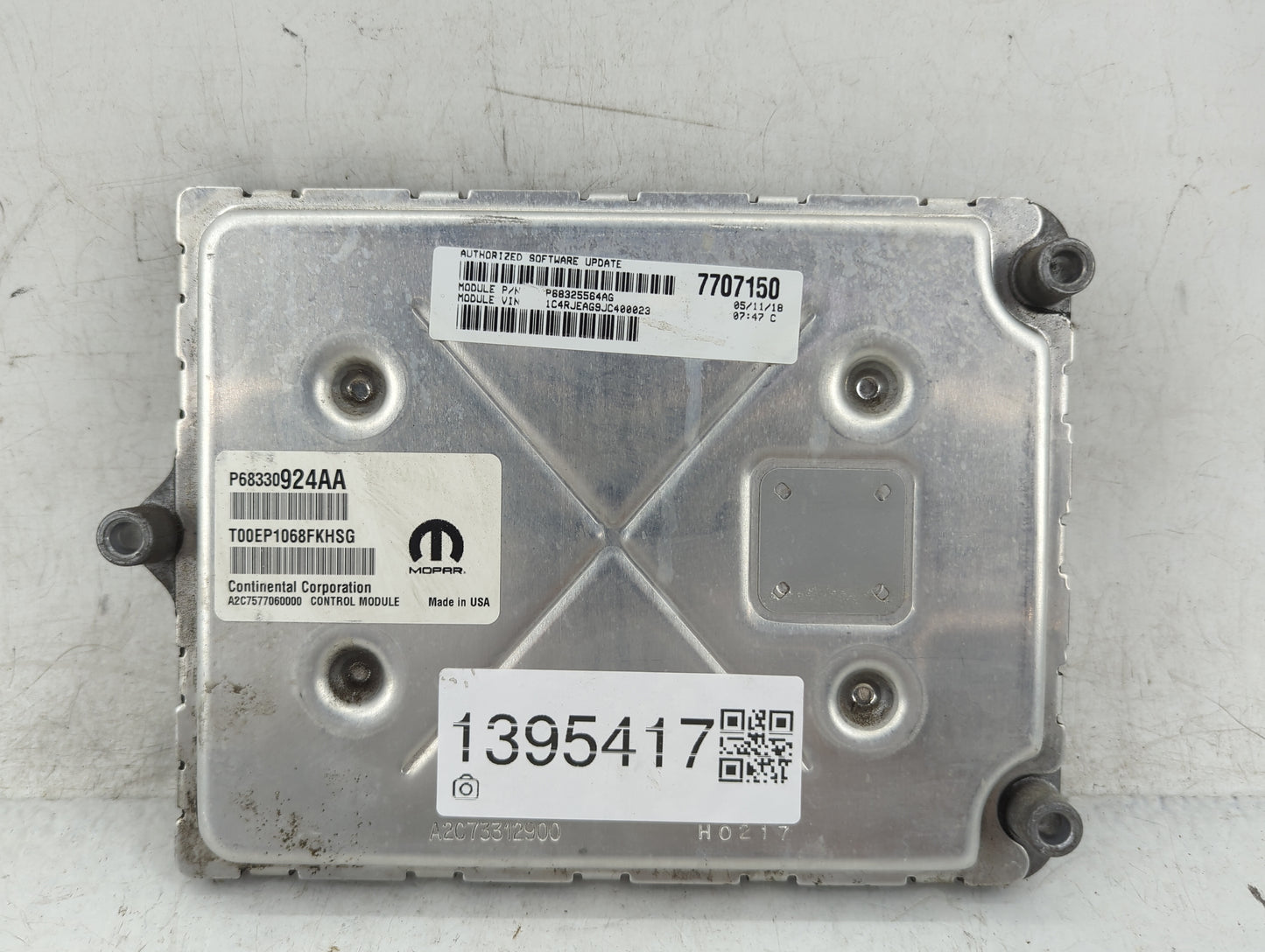 2018-2019 Jeep Grand Cherokee PCM Engine Control Computer ECU ECM PCU OEM P/N:P68330924AA Fits Fits 2018 2019 OEM Used Auto 