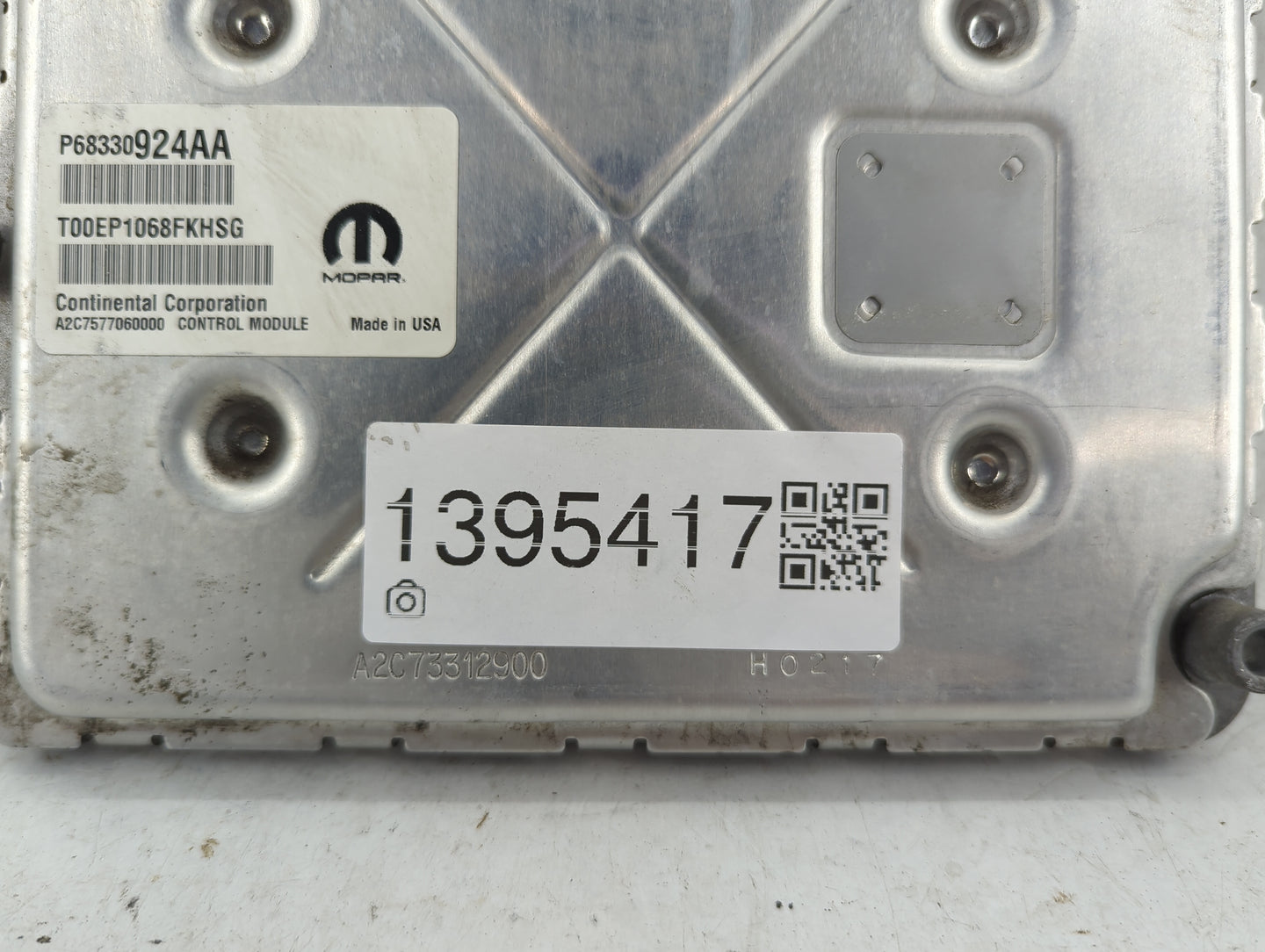 2018-2019 Jeep Grand Cherokee PCM Engine Control Computer ECU ECM PCU OEM P/N:P68330924AA Fits Fits 2018 2019 OEM Used Auto 