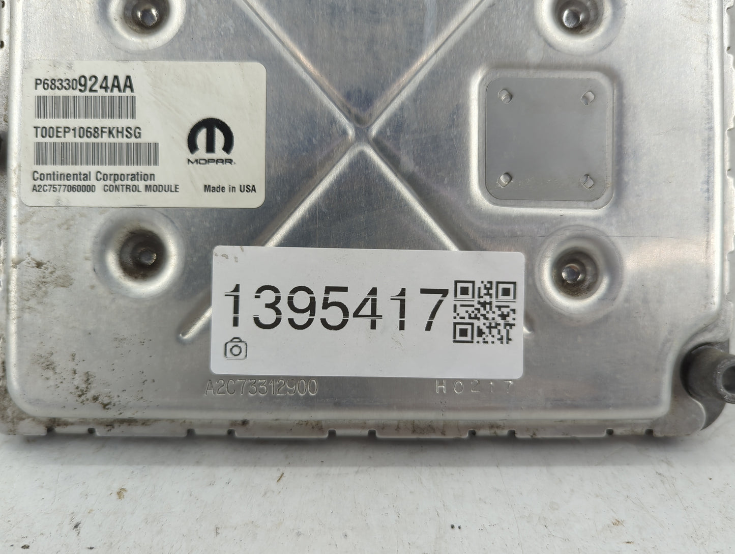 2018-2019 Jeep Grand Cherokee PCM Engine Control Computer ECU ECM PCU OEM P/N:P68330924AA Fits Fits 2018 2019 OEM Used Auto 
