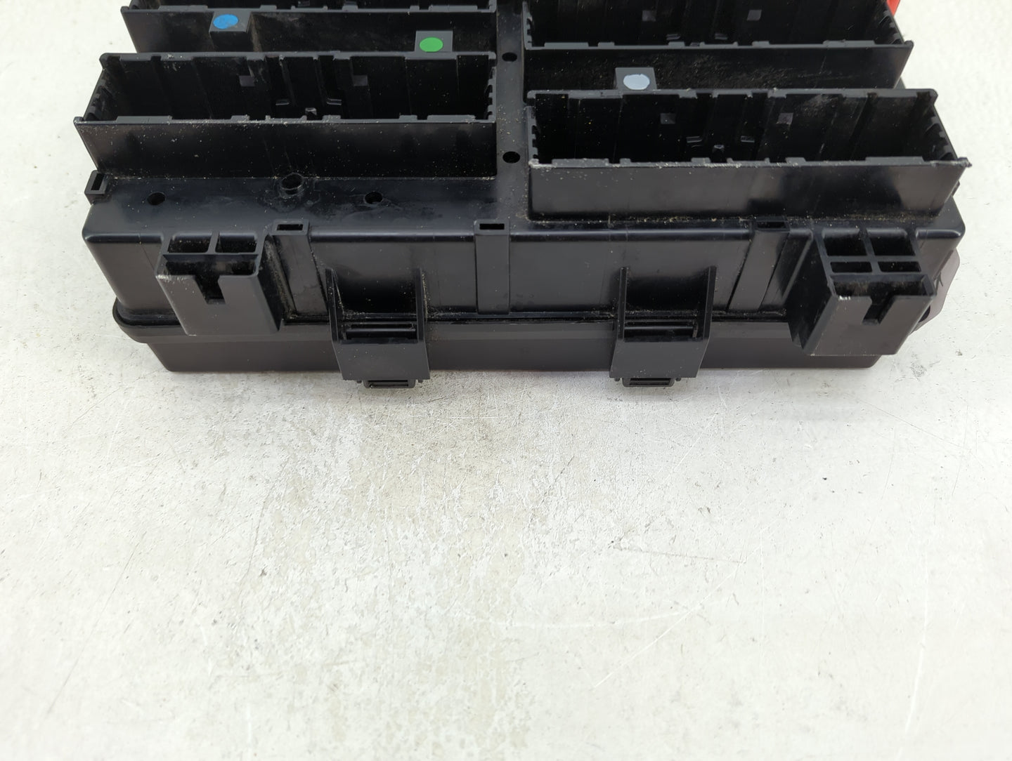2018 Jeep Grand Cherokee Fusebox Fuse Box Panel Relay Module P/N:68425194AB Fits OEM Used Auto Parts - Oemusedautoparts1.com