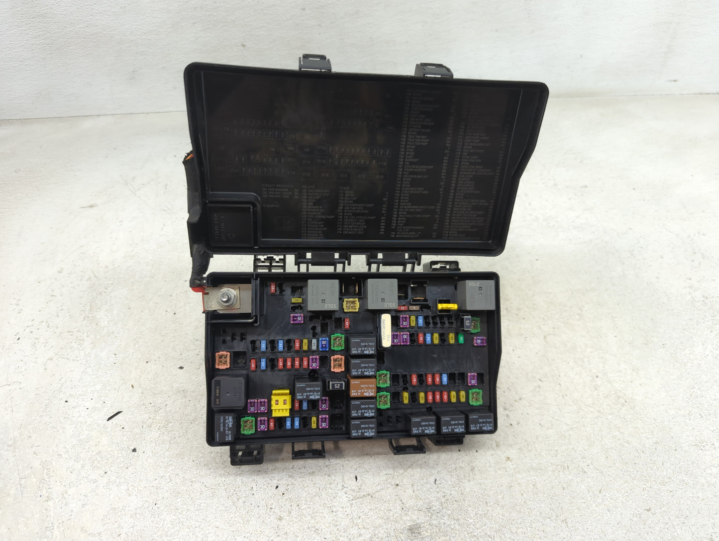 2018 Jeep Grand Cherokee Fusebox Fuse Box Panel Relay Module P/N:7140-1980-30 Fits OEM Used Auto Parts - Oemusedautoparts1.c