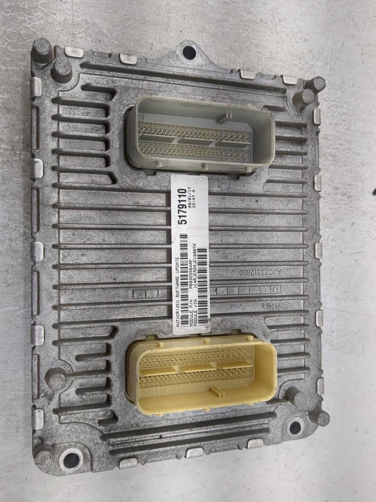 2018-2019 Jeep Grand Cherokee PCM Engine Control Computer ECU ECM PCU OEM P/N:P68330924AA T00EP2117EHK58 Fits Fits 2018 2019