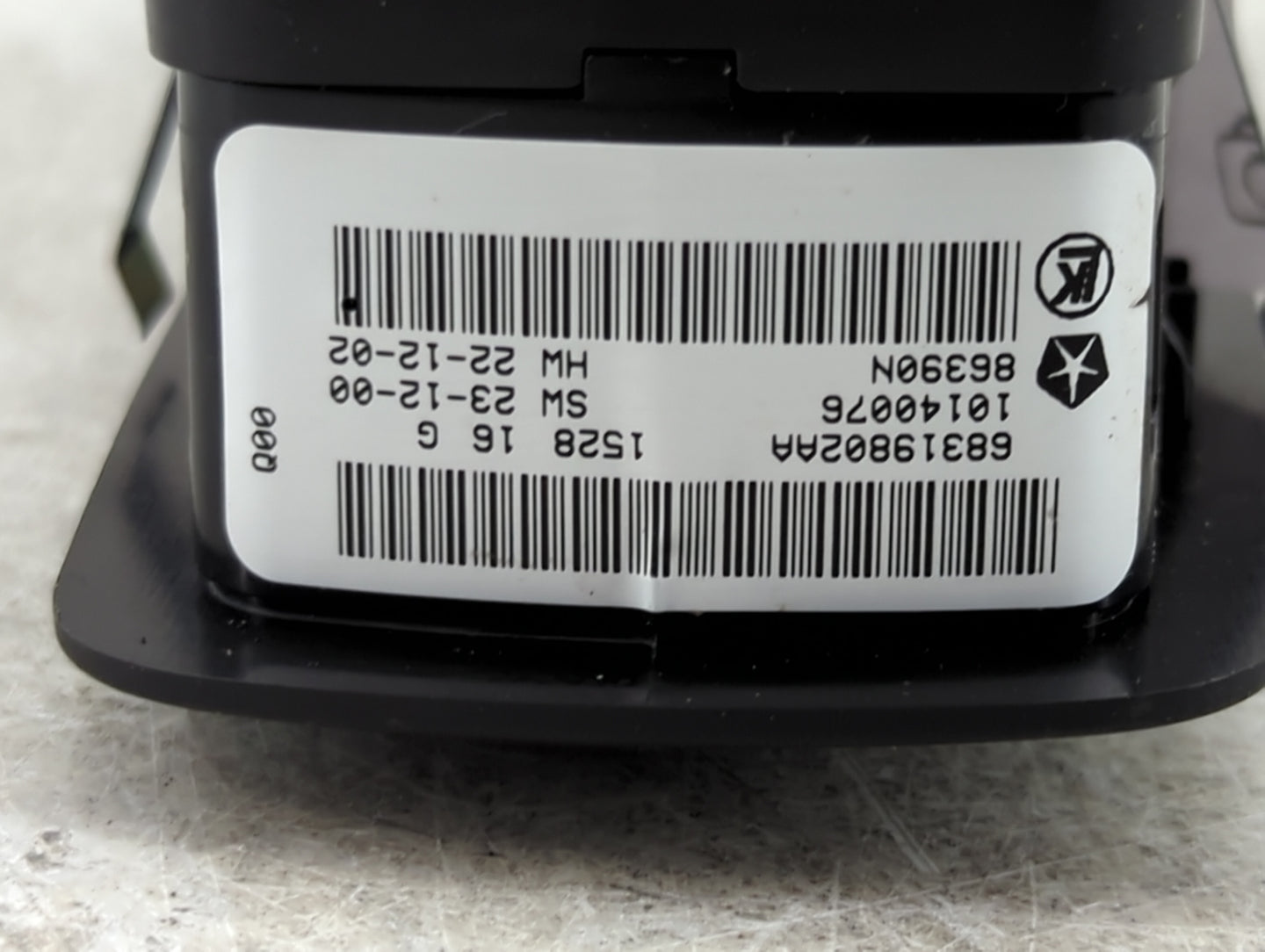 2016-2022 Jeep Grand Cherokee Master Power Window Switch Replacement Driver Side Left P/N:68319802AA Fits OEM Used Auto Part