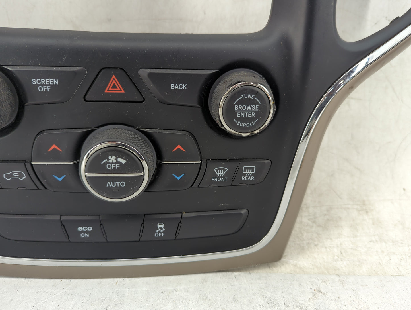 2018 Jeep Grand Cherokee Climate Control Module Temperature AC/Heater Replacement Fits OEM Used Auto Parts - Oemusedautopart
