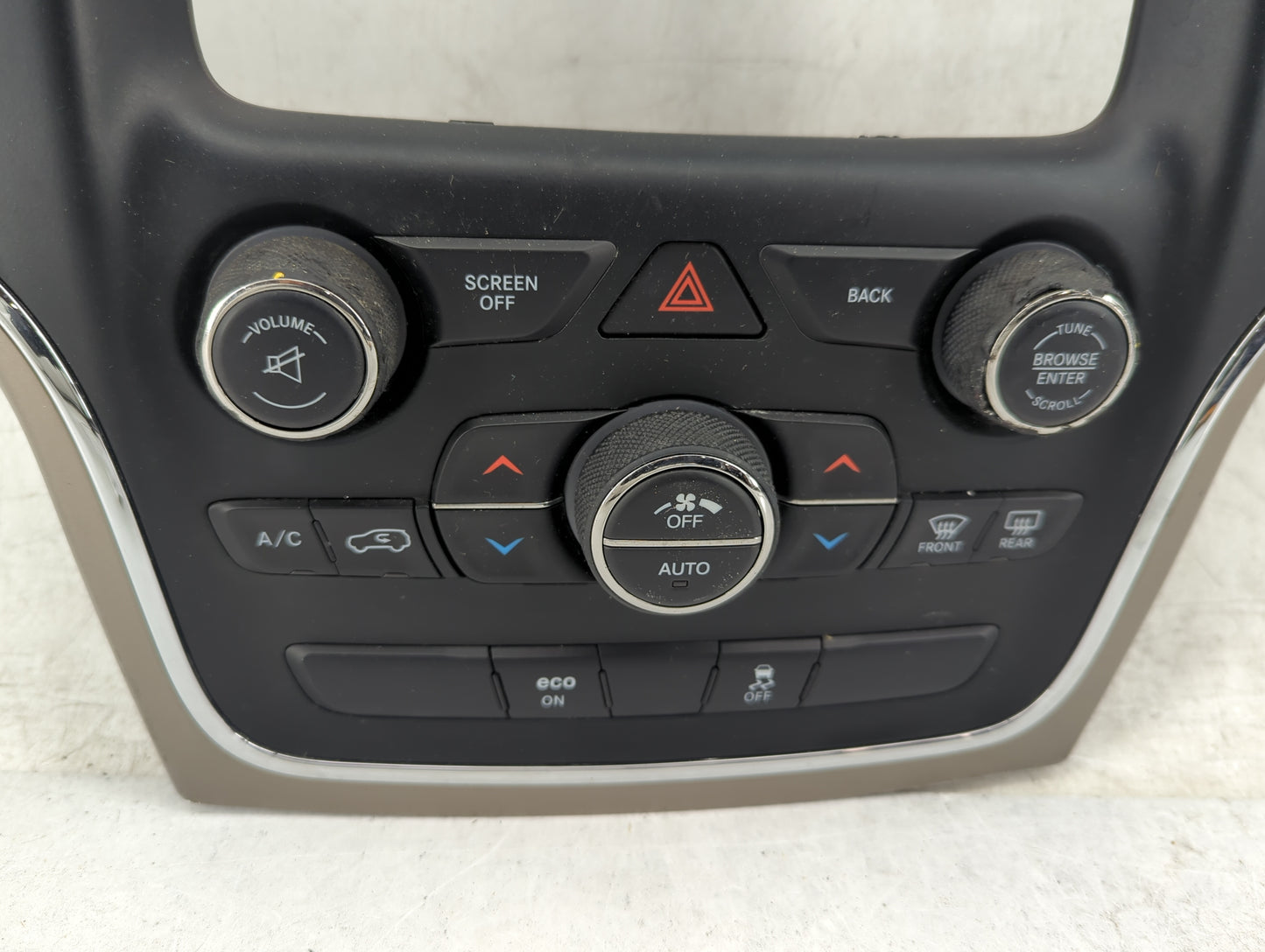 2018 Jeep Grand Cherokee Climate Control Module Temperature AC/Heater Replacement Fits OEM Used Auto Parts - Oemusedautopart