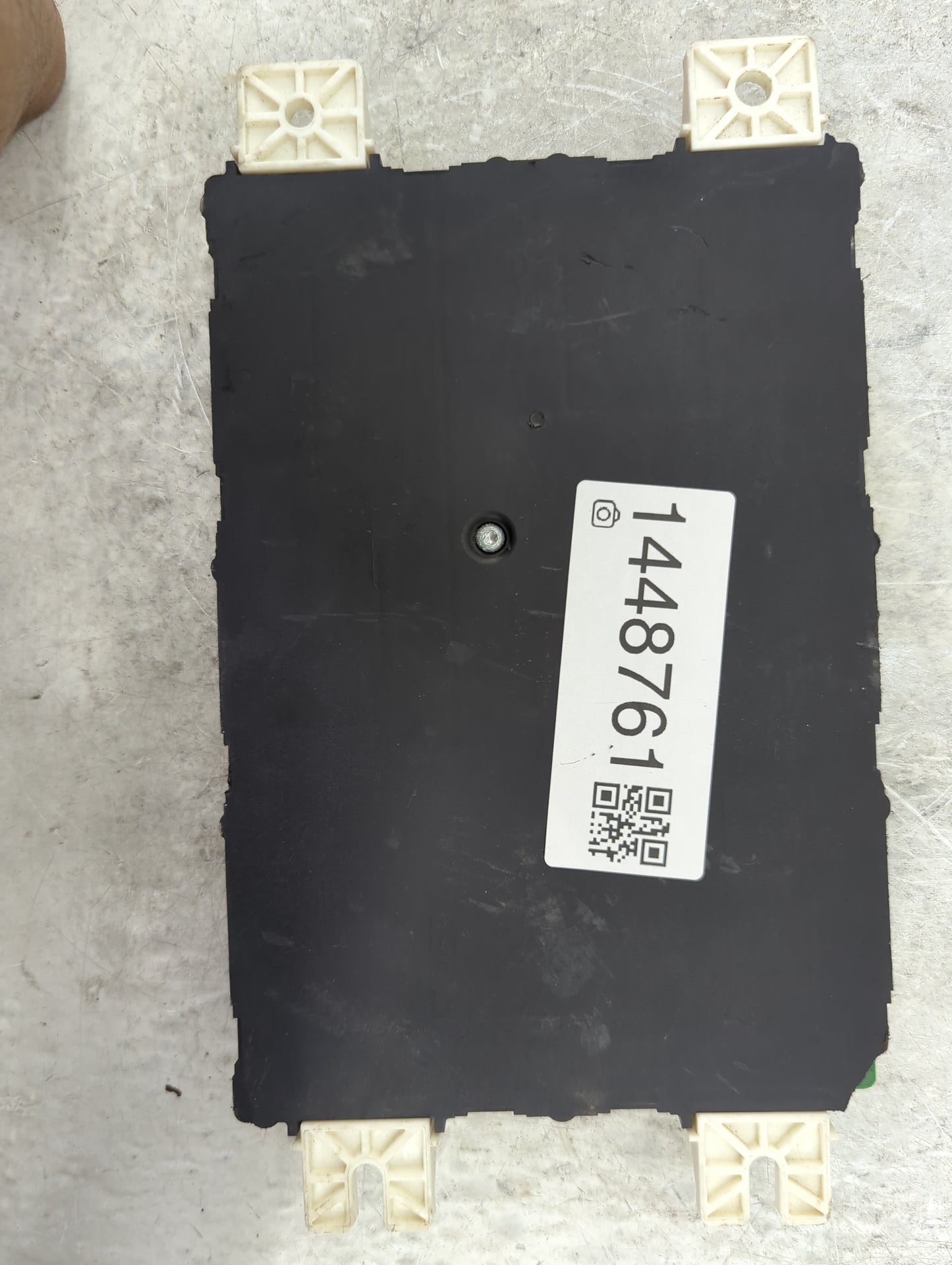 2018 Jeep Grand Cherokee Body Control Module Bcm Inner Cabin Fuse Box - Oemusedautoparts1.com