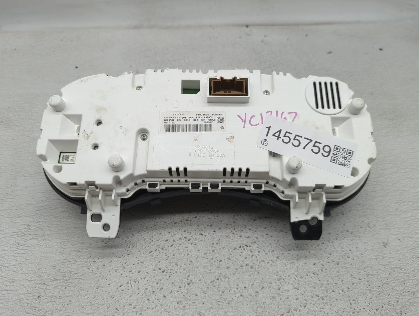 2018 Jeep Grand Cherokee Instrument Cluster Speedometer Gauges P/N:68331511AC Miles: Fits OEM Used Auto Parts - Oemusedautop