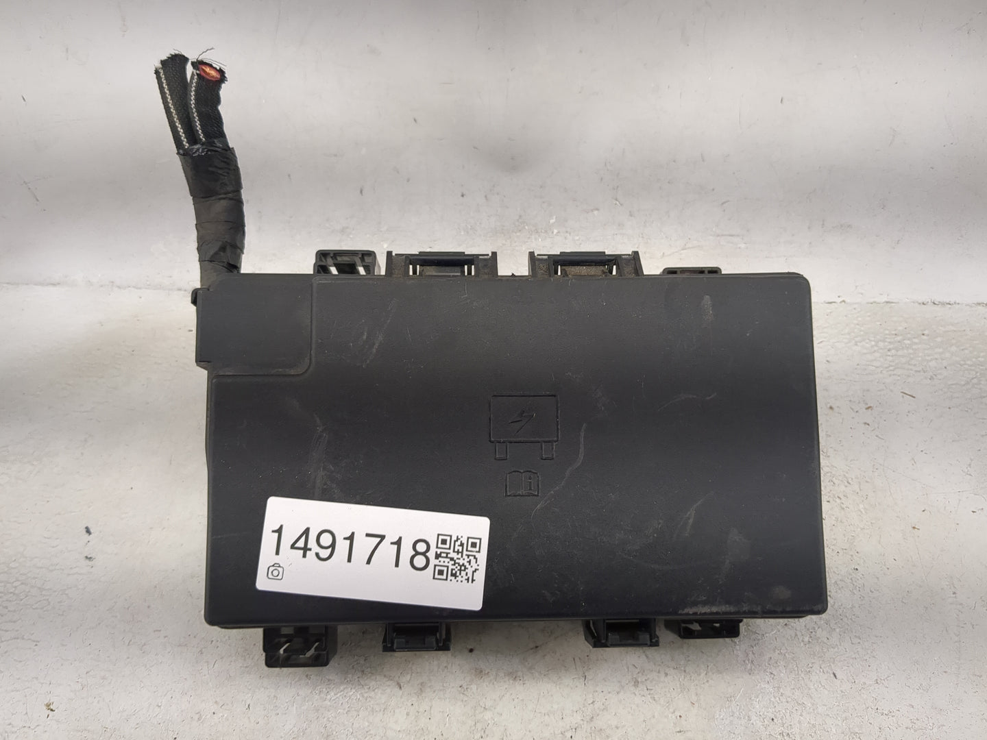 2018 Jeep Grand Cherokee Fusebox Fuse Box Relay Module Tipm 1491718 - Oemusedautoparts1.com