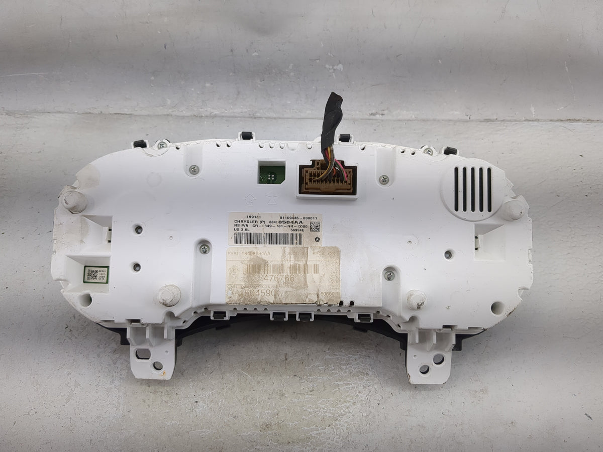 2018 Jeep Grand Cherokee Instrument Cluster Speedometer Gauges P/N:68408584AA P68408584AA Miles:124K Fits OEM Used Auto Part