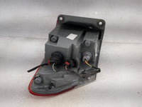 2015-2021 Jeep Grand Cherokee Tail Light Assembly Passenger Right OEM P/N:P68110016AE F00HTC402619 Fits OEM Used Auto Parts 