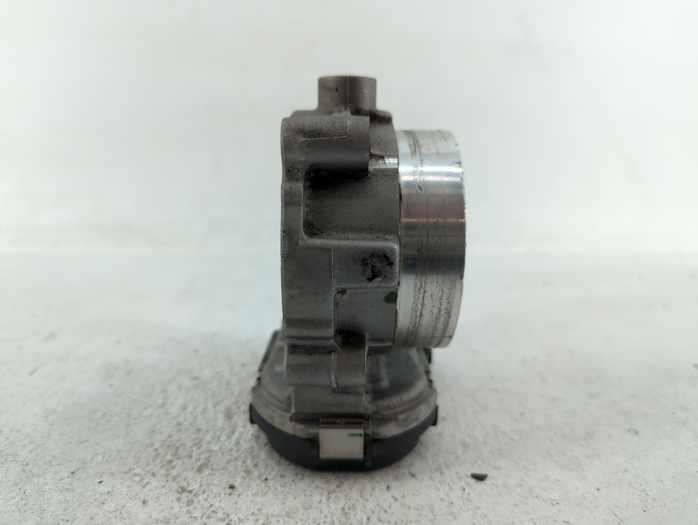 2011-2022 Jeep Grand Cherokee Throttle Body P/N:05184349AF 05184349AE Fits OEM Used Auto Parts - Oemusedautoparts1.com