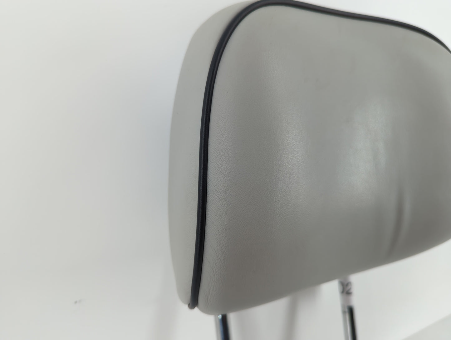 Jeep Grand Cherokee Headrest Head Rest Front Driver Passenger Seat - Oemusedautoparts1.com