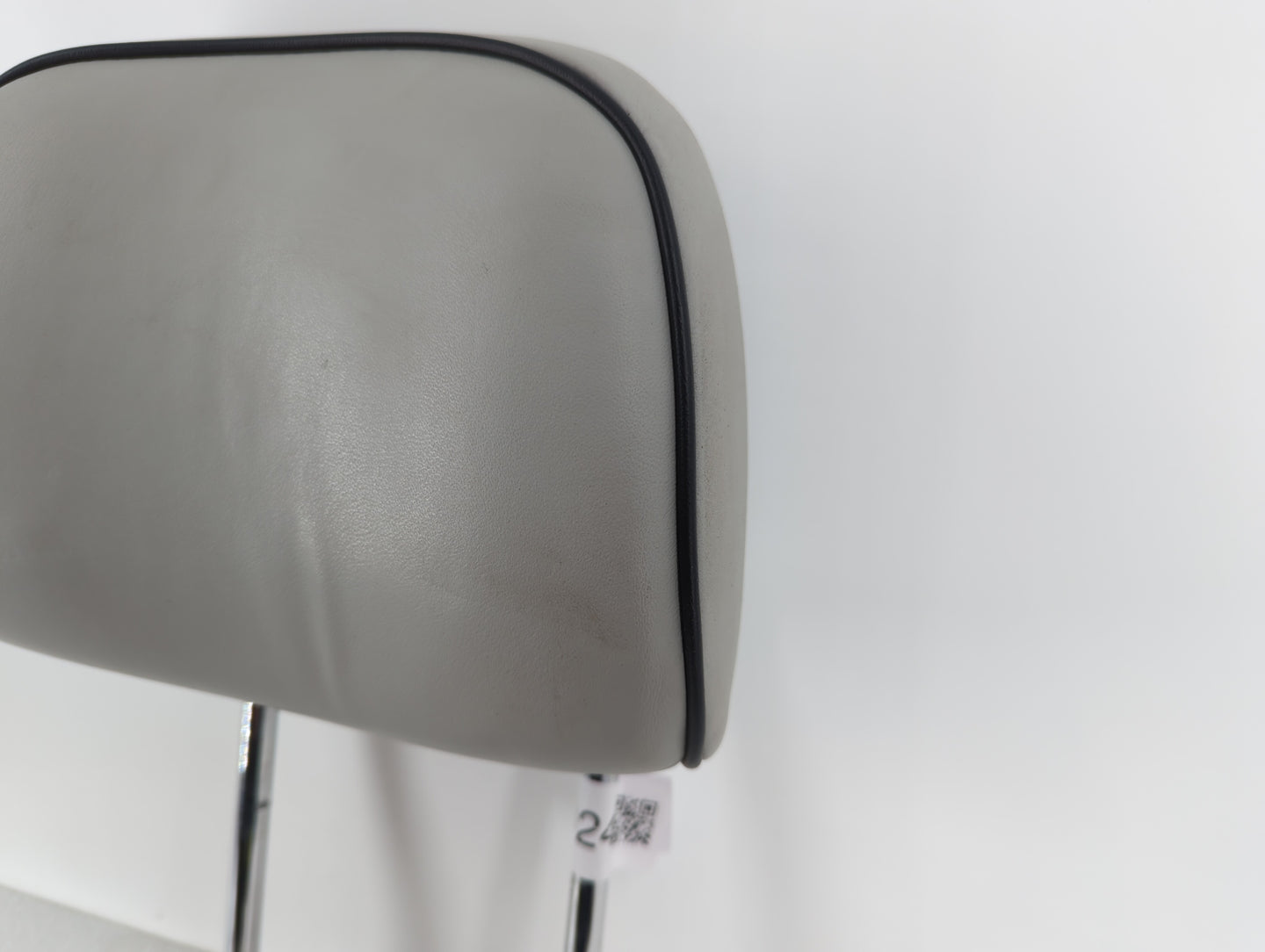 Jeep Grand Cherokee Headrest Head Rest Front Driver Passenger Seat - Oemusedautoparts1.com