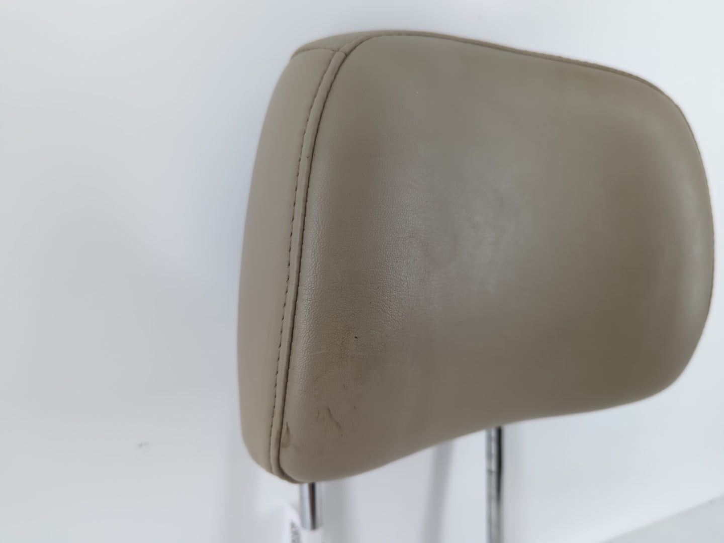 2018 Jeep Grand Cherokee Headrest Head Rest Front Driver Passenger Seat Fits OEM Used Auto Parts - Oemusedautoparts1.com