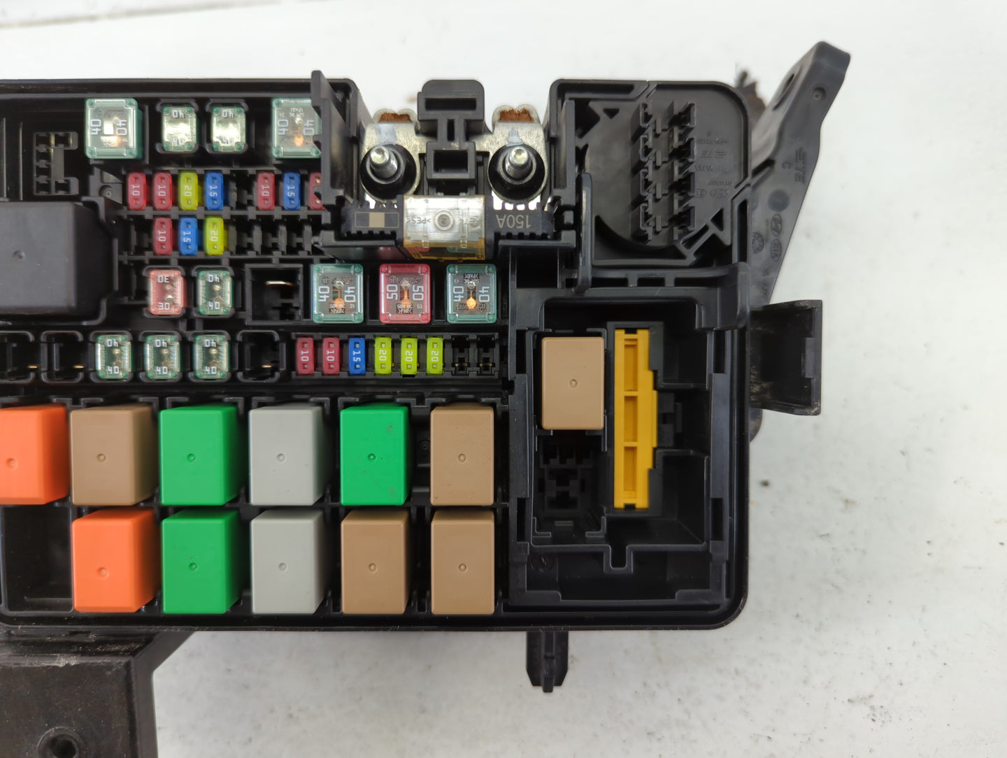 2016-2018 Jeep Grand Cherokee Fusebox Fuse Box Relay Module Tipm - Oemusedautoparts1.com