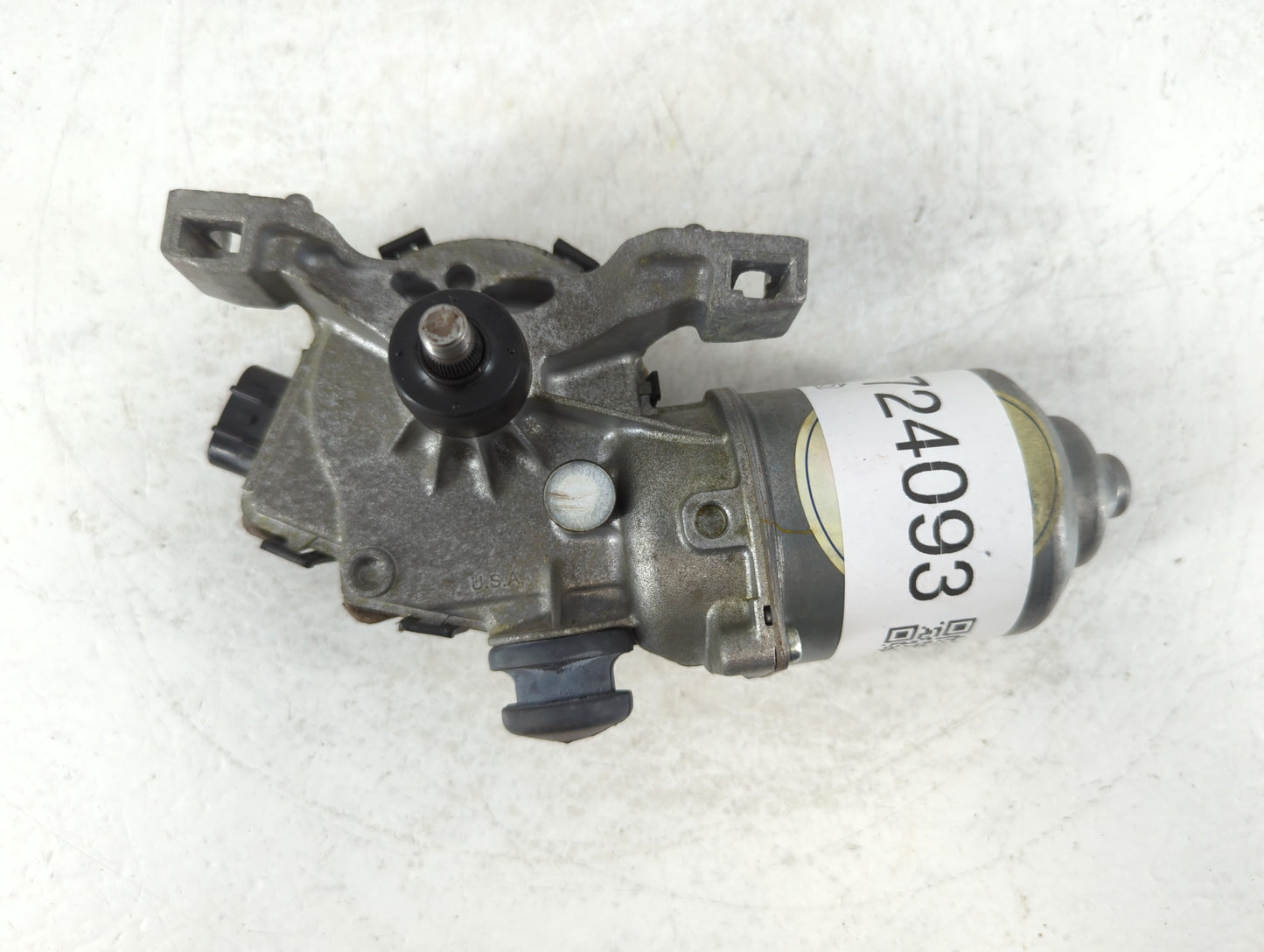 2016-2022 Jeep Grand Cherokee Front Windshield Wiper Motor P/N:AX159060-8131 682660523AB Fits OEM Used Auto Parts - Oemuseda