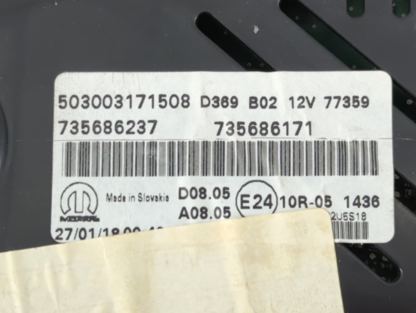 2018 Jeep Renegade Instrument Cluster Speedometer Gauges P/N:735686171 Fits OEM Used Auto Parts - Oemusedautoparts1.com