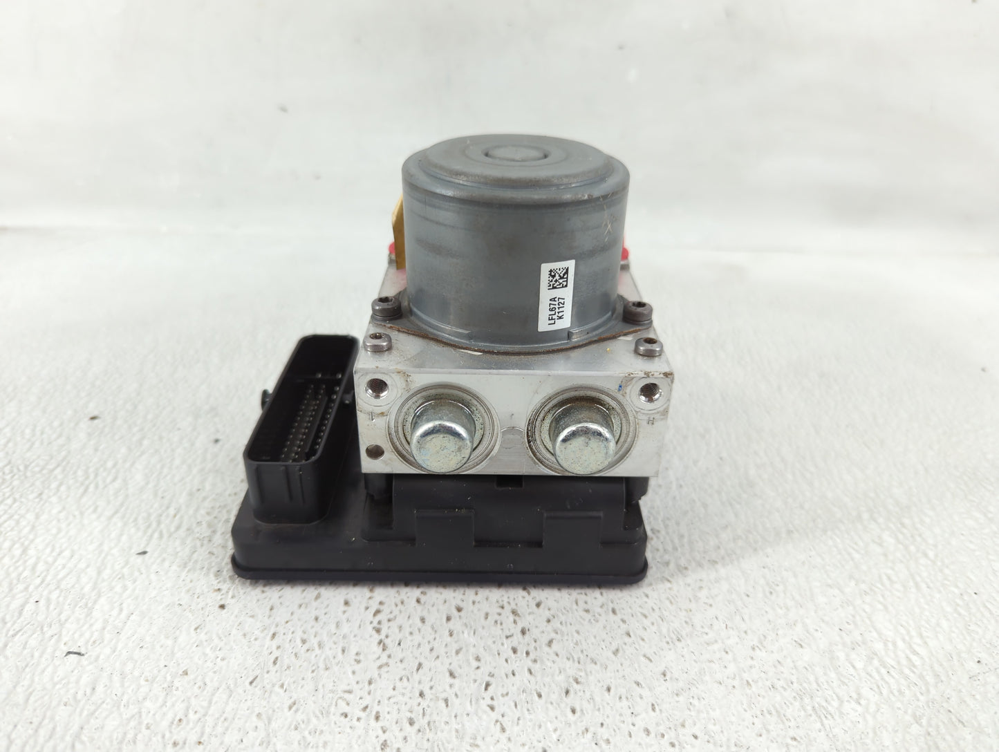 2018-2019 Jeep Renegade ABS Pump Control Module Replacement P/N:52080677 Fits Fits 2018 2019 OEM Used Auto Parts - Oemusedau