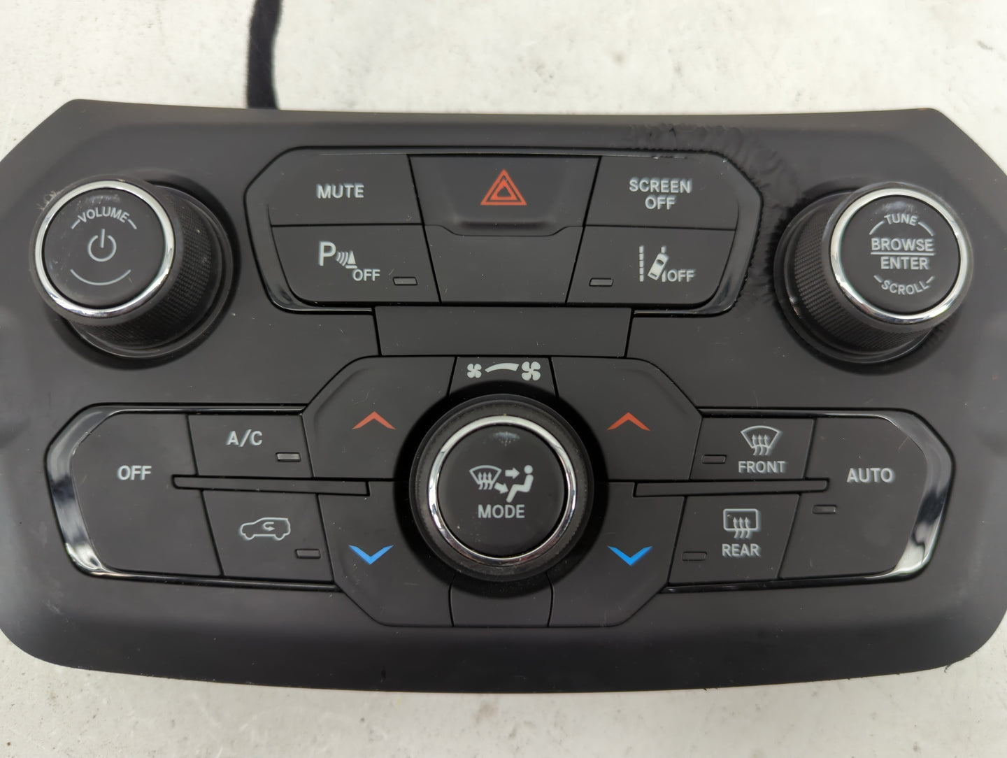 2018-2020 Jeep Renegade Climate Control Module Temperature AC/Heater Replacement Fits Fits 2018 2019 2020 OEM Used Auto Part