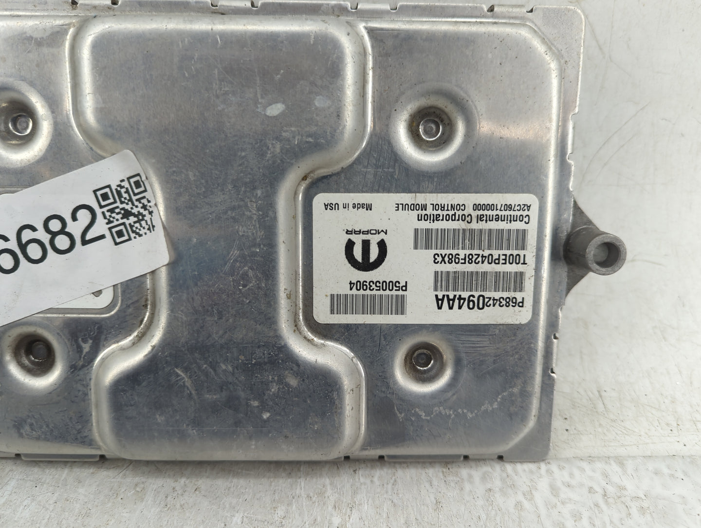 2018-2021 Jeep Renegade PCM Engine Control Computer ECU ECM PCU OEM P/N:P68342094AA Fits Fits 2018 2019 2020 2021 OEM Used A