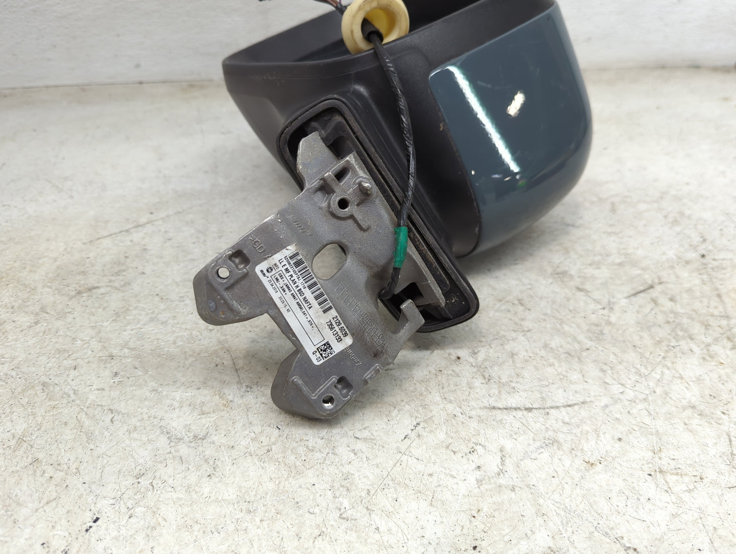 2018 Jeep Renegade Driver Side View Mirror - Left Door Mirror OEM Used - Oemusedautoparts1.com