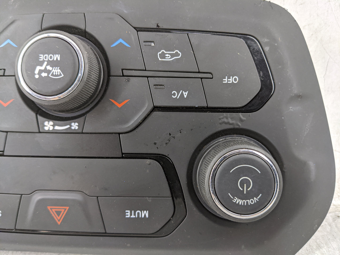 2018-2020 Jeep Renegade Climate Control Module Temperature AC/Heater Replacement P/N:07356941380 4000244D Fits Fits 2018 201