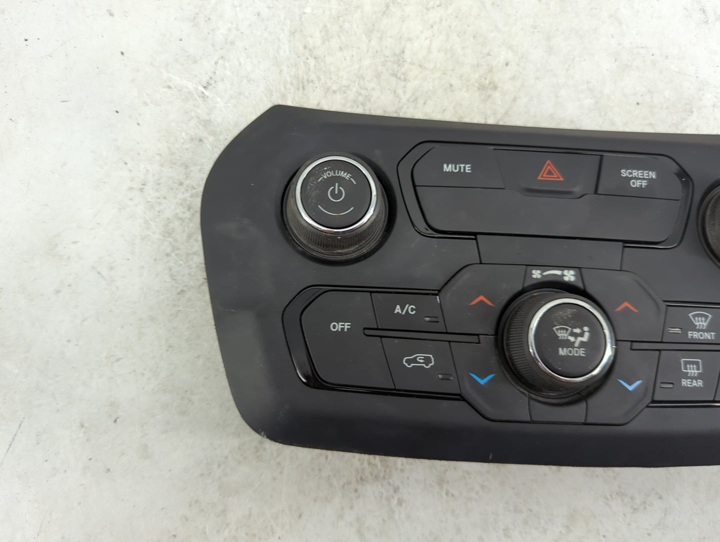 2018-2020 Jeep Renegade Climate Control Module Temperature AC/Heater Replacement P/N:07356941380 4000244D Fits Fits 2018 201