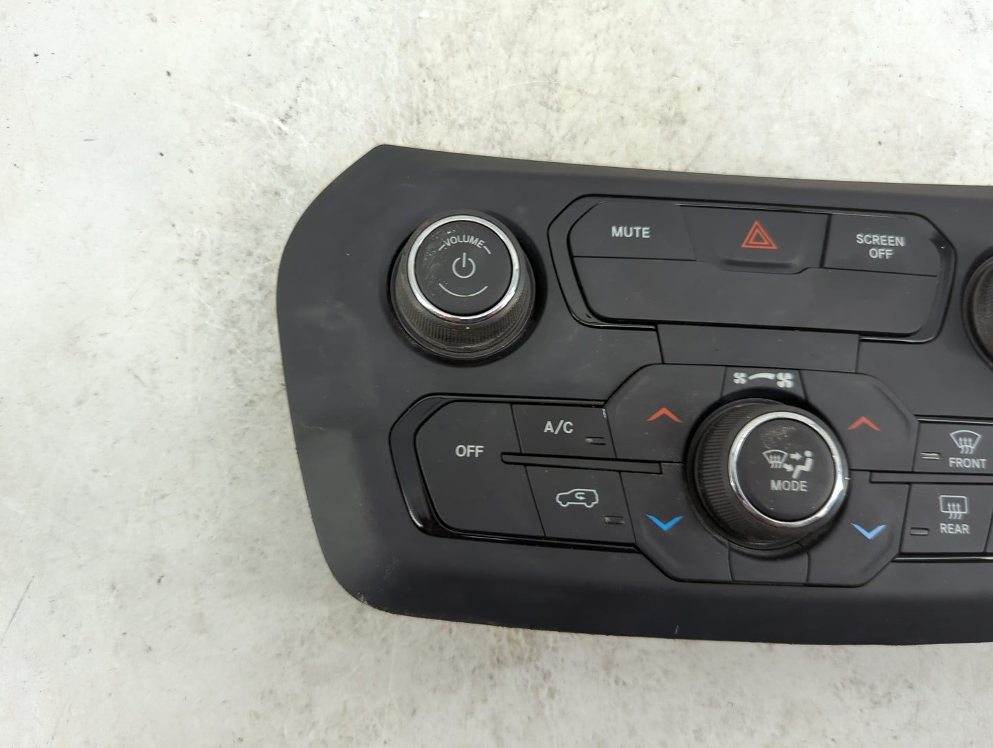 2018-2020 Jeep Renegade Climate Control Module Temperature AC/Heater Replacement P/N:07356941380 4000244D Fits Fits 2018 201