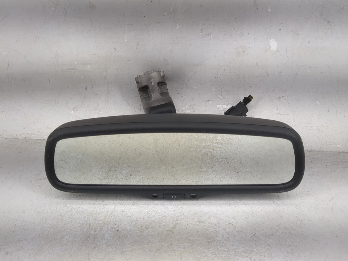 2018 Jeep Renegade Interior Rear View Mirror Replacement OEM P/N:E11 038303 Fits OEM Used Auto Parts - Oemusedautoparts1.com