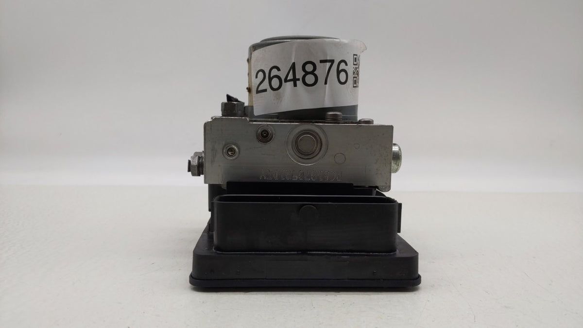 2018-2019 Jeep Renegade Anti-Lock Brake ABS Pump Module Actuator OEM P/N:52080677 52137661 Fits Fits 2018 2019 OEM Used Auto