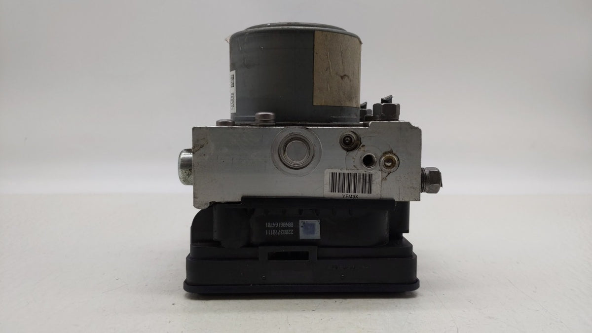 2018-2019 Jeep Renegade Anti-Lock Brake ABS Pump Module Actuator OEM P/N:52080677 52137661 Fits Fits 2018 2019 OEM Used Auto