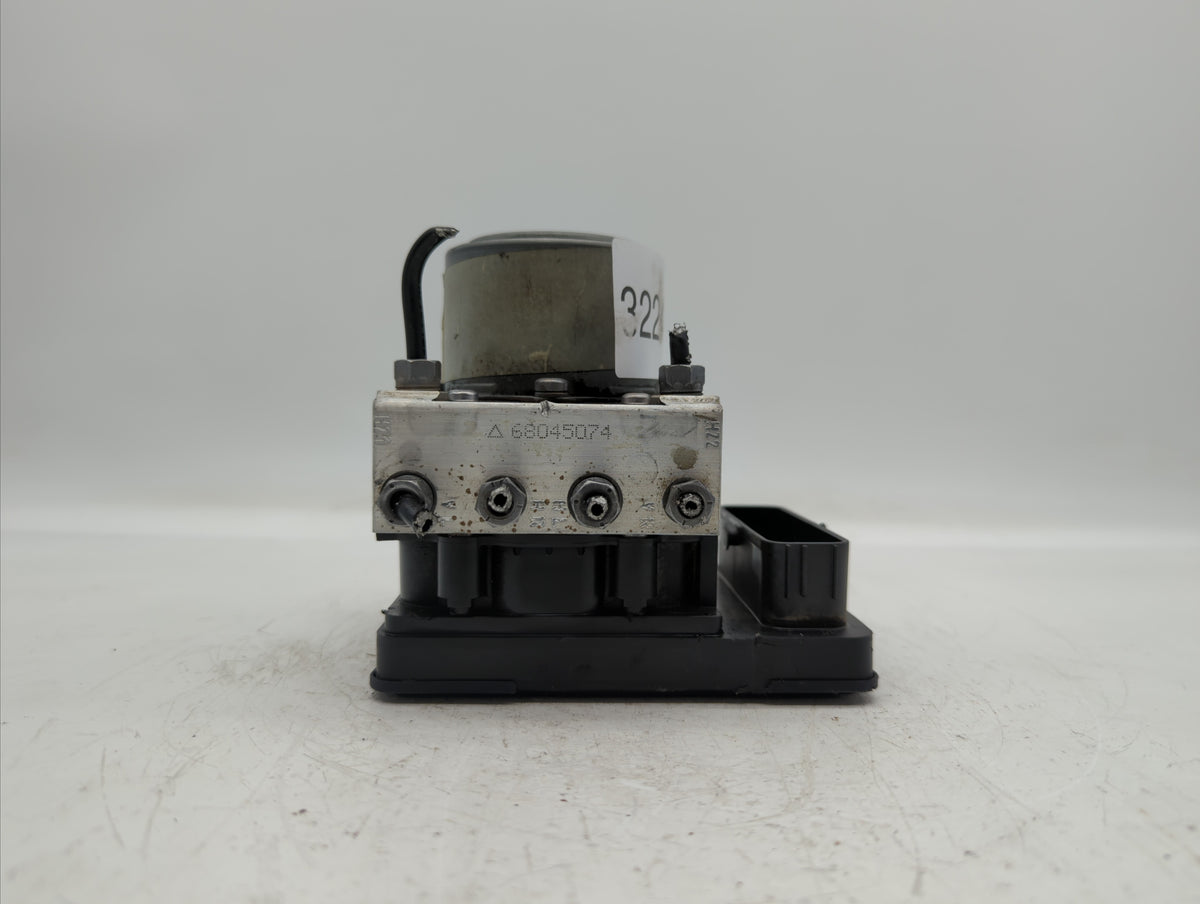 2018-2019 Jeep Renegade Anti-Lock Brake ABS Pump Module Actuator OEM P/N:52080677 52137661 Fits Fits 2018 2019 OEM Used Auto