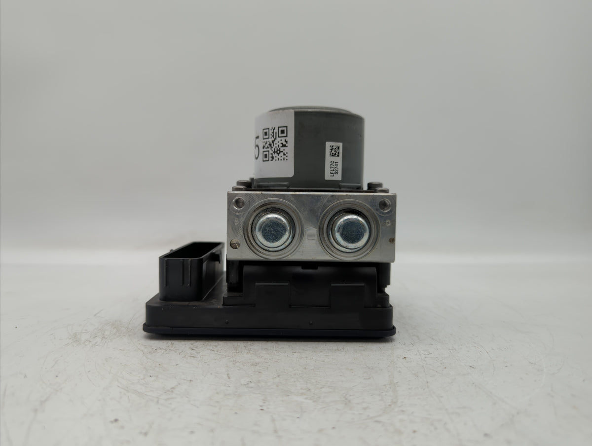 2018-2019 Jeep Renegade Anti-Lock Brake ABS Pump Module Actuator OEM P/N:52080677 52137661 Fits Fits 2018 2019 OEM Used Auto
