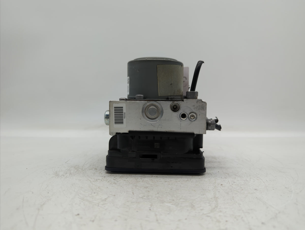2018-2019 Jeep Renegade Anti-Lock Brake ABS Pump Module Actuator OEM P/N:52080677 52137661 Fits Fits 2018 2019 OEM Used Auto