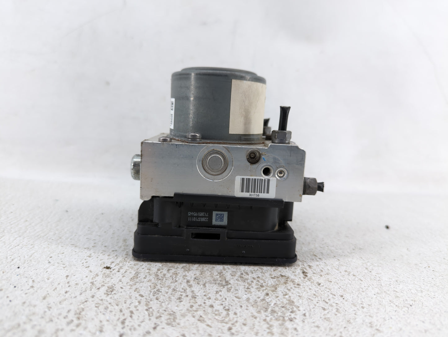 2018 Jeep Renegade ABS Pump Control Module Replacement P/N:52080677 52137661 Fits OEM Used Auto Parts - Oemusedautoparts1.co