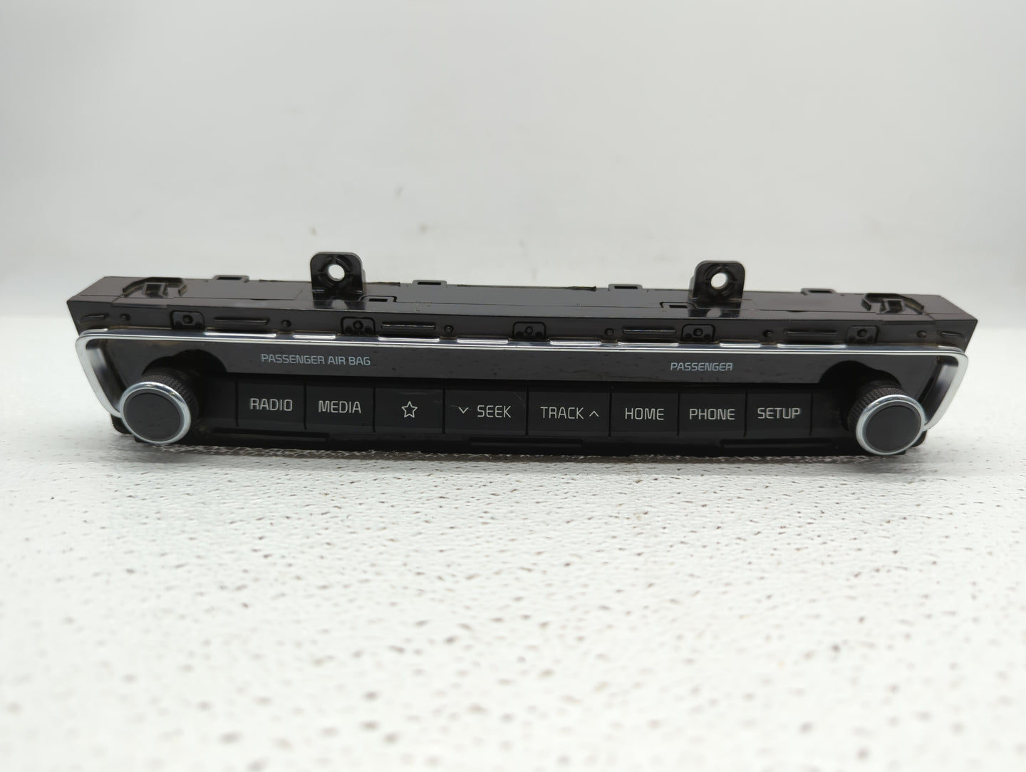 2018 Jeep Renegade Radio AM FM Cd Player Receiver Replacement P/N:96540A8180 4000244D, 07356941380 Fits Fits 2017 2019 OEM U
